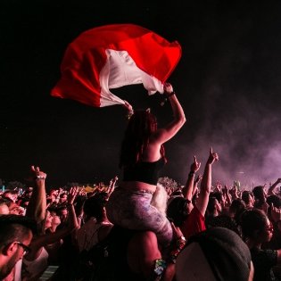 Live Stage